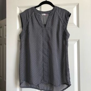 KUT medium navy top